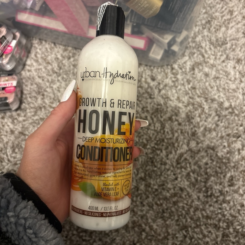 Honey Deep Moisturizing Conditioner – Growth & Repair (White)